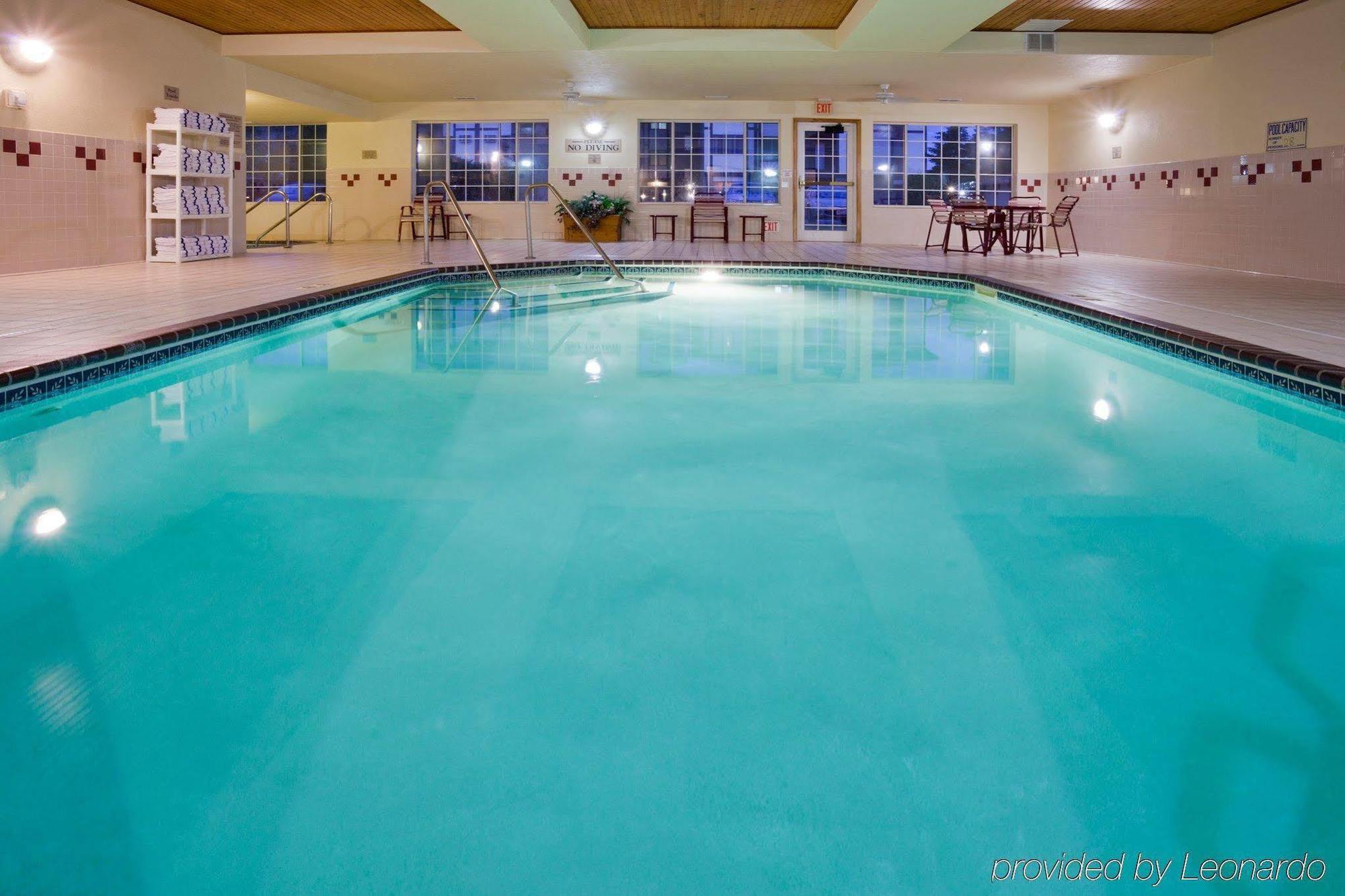 Country Inn & Suites By Radisson, St Cloud West, Mn Saint Cloud Εξωτερικό φωτογραφία